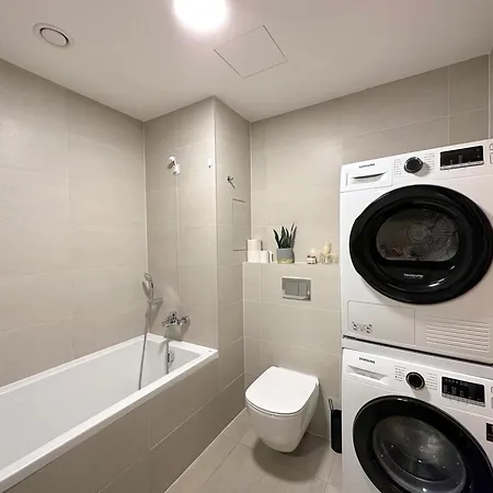 With Free Parking In Apartmán Praha